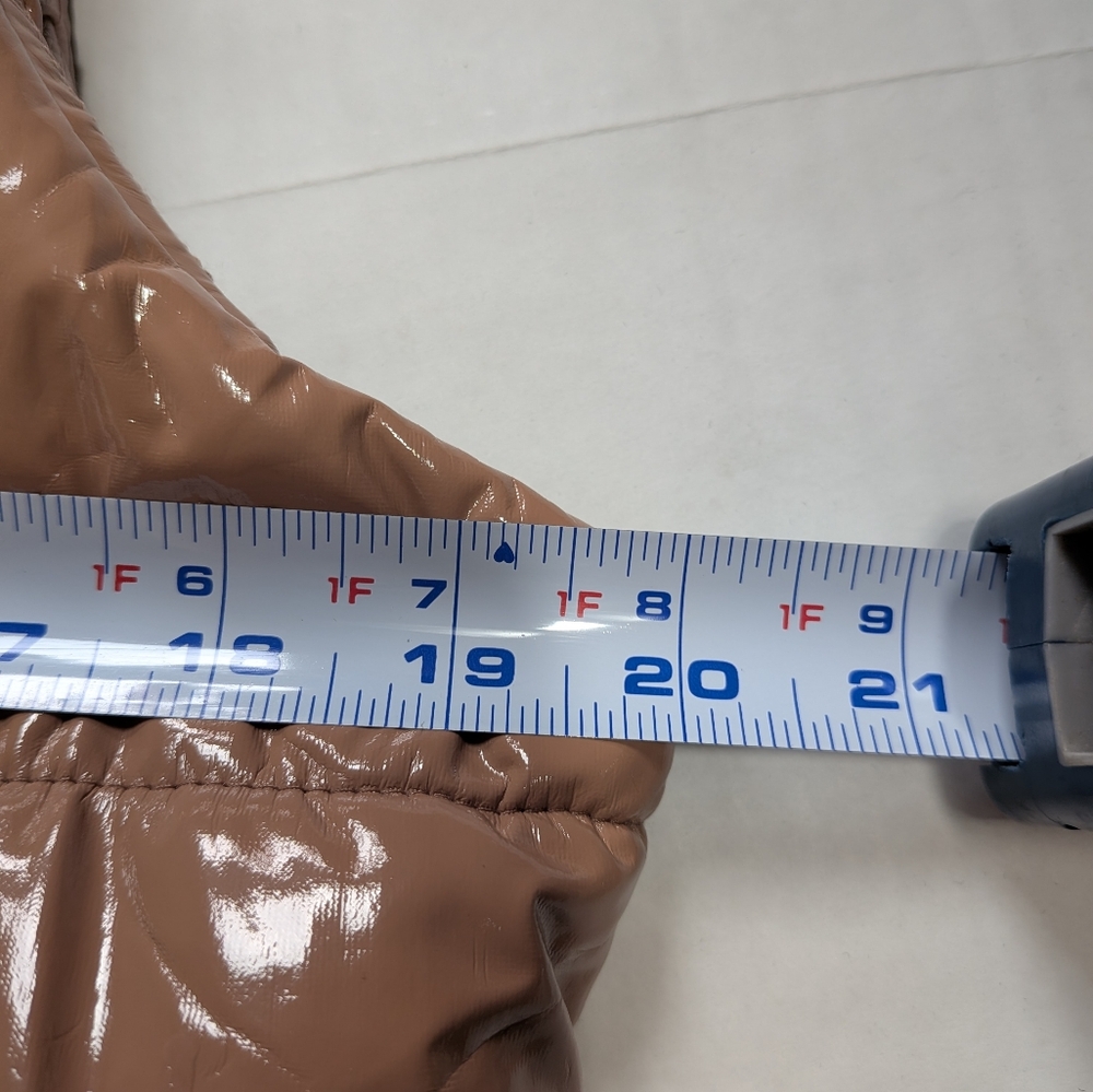 36 Point 5 Full Length Puffer Vest Jacket - Picture 12 of 13